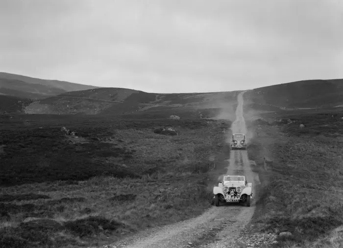 Framed Print : SS Jaguar 100 open 2-seater and Humber saloon competing in the RSAC Scottish Rally, 1939 Framed Print : SS Jaguar 100 open 2-seater and Humber saloon competing in the RSAC Scottish Rally, 1939