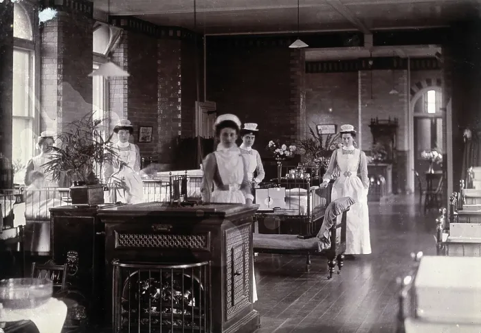 Framed Print : St Bartholomew's Hospital, London: nurses in a ward, c1908. Creator: Unknown. St Bartholomew's Hospital, London: nurses in a ward, c1908. Creator: Unknown Framed Print : St Bartholomew's Hospital, London: nurses in a ward, c1908. Creator: Unknown. St Bartholomew's Hospital, London: nurses in a ward, c1908. Creator: Unknown