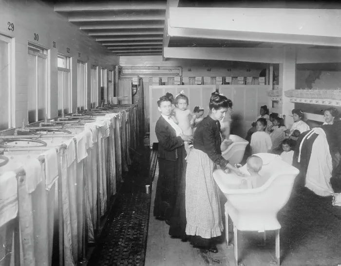 Framed Print : St. John's Guild. Bathroom on floating hospital, [New York City], c1911. Creator: Bain News Service