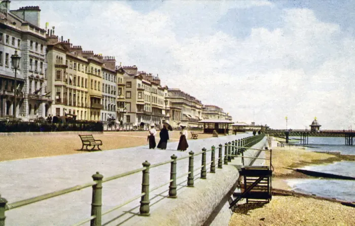 Framed Print : St Leonards, West Marina, from the pier, c1900s-c1920s Framed Print : St Leonards, West Marina, from the pier, c1900s-c1920s