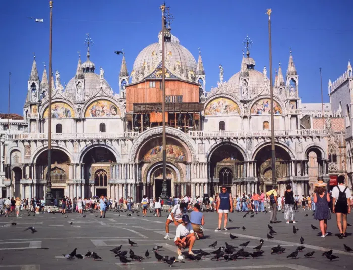 Framed Print : St Marks Square and Basilica, Venice, Italy Framed Print : St Marks Square and Basilica, Venice, Italy