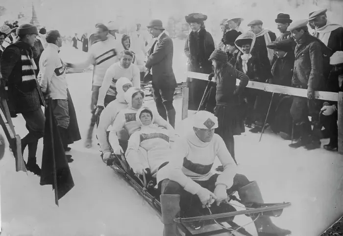 Framed Print : St. Moritz -- Start of Bobsleigh Run, between c1910 and c1915. Creator: Bain News Service Framed Print : St. Moritz -- Start of Bobsleigh Run, between c1910 and c1915. Creator: Bain News Service