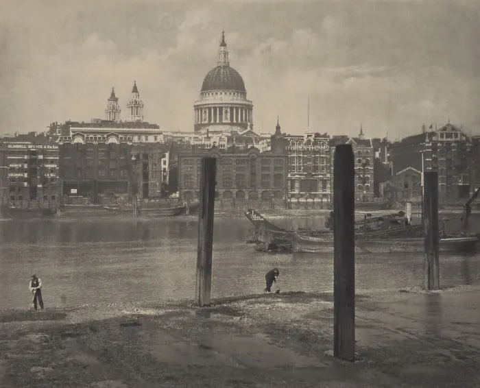 Framed Print : St Pauls from Bankside, 1920s. Creator: Harry Moult Framed Print : St Pauls from Bankside, 1920s. Creator: Harry Moult