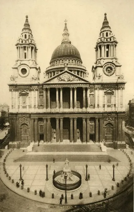 Framed Print : St. Pauls Cathedral, London, c1924. Creator: Unknown Framed Print : St. Pauls Cathedral, London, c1924. Creator: Unknown