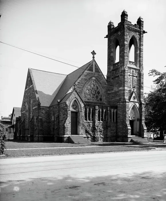 Framed Print : St. Paul's Episcopal Church, Saginaw, Mich. between 1900 and 1910. Creator: Unknown Framed Print : St. Paul's Episcopal Church, Saginaw, Mich. between 1900 and 1910. Creator: Unknown