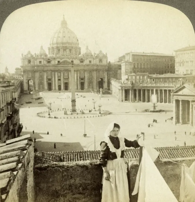 Framed Print : St Peters Square and Basilica and the Vatican, Rome, Italy. Artist: Underwood & Underwood Framed Print : St Peters Square and Basilica and the Vatican, Rome, Italy. Artist: Underwood & Underwood