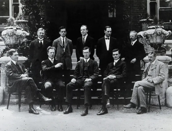 Framed Print : Staff of Wellcome Physiological Research Laboratories Creator: Unknown Framed Print : Staff of Wellcome Physiological Research Laboratories Creator: Unknown