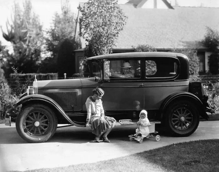 Framed Print : Stan Laurel at the wheel of 1927 Hupmobile with his wife Lois and daughter Lois Framed Print : Stan Laurel at the wheel of 1927 Hupmobile with his wife Lois and daughter Lois