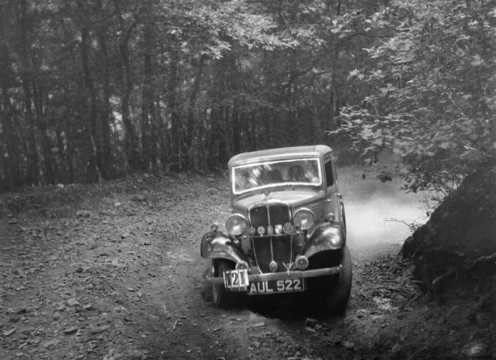 Framed Print : Standard Little Nine saloon, B&HMC Brighton-Beer Trial, Fingle Bridge Hill, Devon, 1934