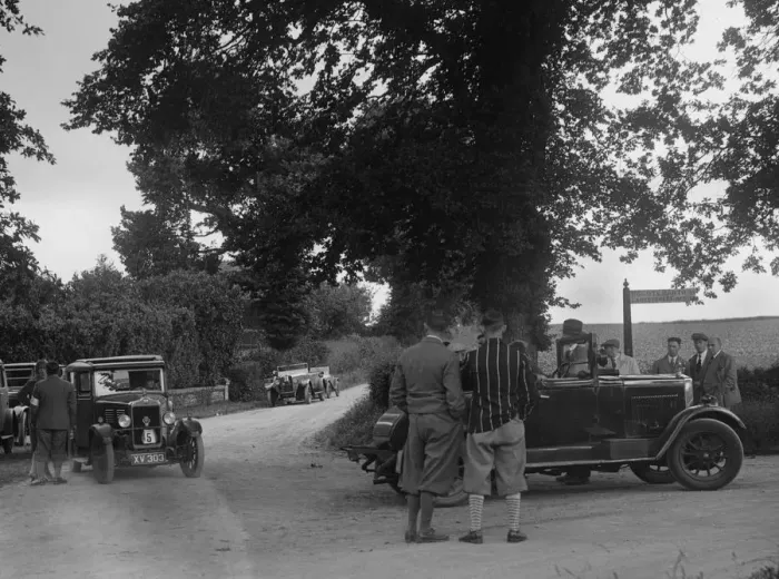 Framed Print : Standard and Morris at the JCC Inter-Centre Rally, 1932. Artist: Bill Brunell Framed Print : Standard and Morris at the JCC Inter-Centre Rally, 1932. Artist: Bill Brunell