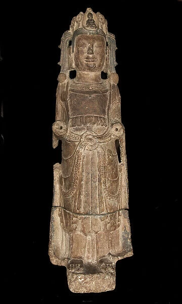 Standing figure of Bodhisattva: both hands missing, and minor injuries