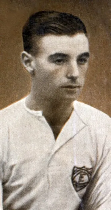 Framed Print : Stanley Matthews (1915-2000), Stoke City football player, 1935 Framed Print : Stanley Matthews (1915-2000), Stoke City football player, 1935