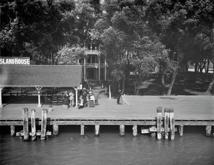 Framed Print : Star Island House, St. Clair Flats, Mich. between 1900 and 1920. Creator: Unknown Framed Print : Star Island House, St. Clair Flats, Mich. between 1900 and 1920. Creator: Unknown