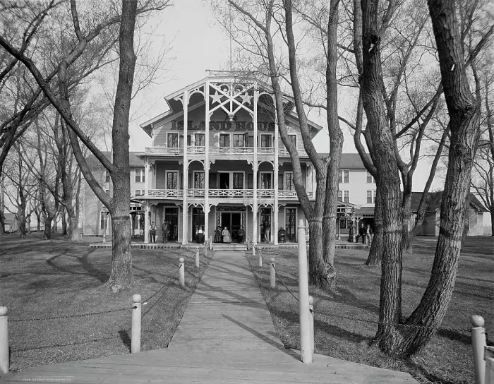 Framed Print : Star Island House, Ste. Claire [sic] Flats, Mich. c.between 1910 and 1920. Creator: Unknown