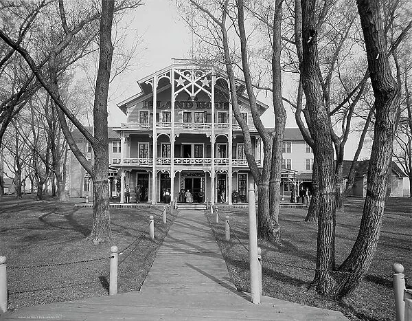 Star Island House, Ste. Claire [sic] Flats, Mich. c.between 1910 and 1920. Creator: Unknown