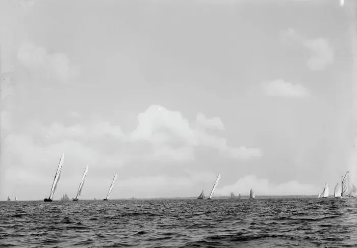 Framed Print : Start of 46 footers, Goelet Cup Race, 1891. Creator: Johns Johnston Framed Print : Start of 46 footers, Goelet Cup Race, 1891. Creator: Johns Johnston
