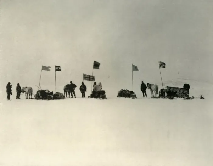 Framed Print : The Start from the Ice-Edge South of Hut Point, c1908, (1909) Framed Print : The Start from the Ice-Edge South of Hut Point, c1908, (1909)
