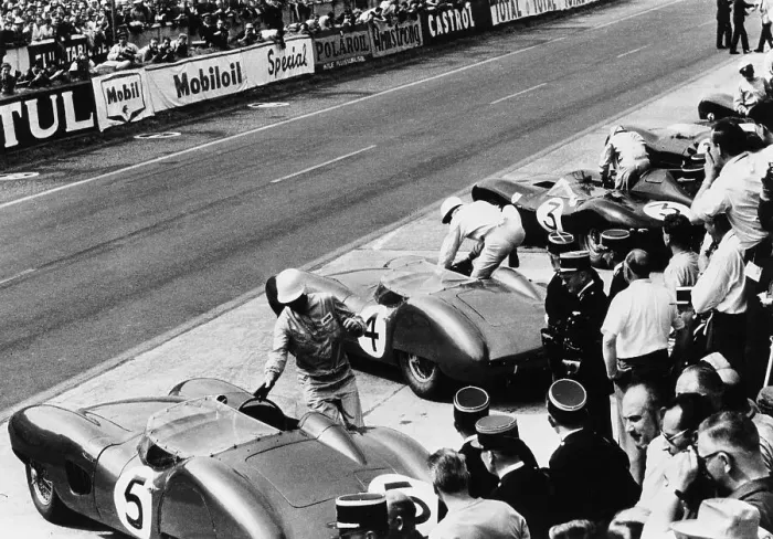 Framed Print : Start of the Le Mans 24 Hours, France, 1959 Framed Print : Start of the Le Mans 24 Hours, France, 1959