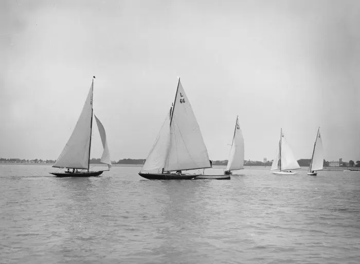 Framed Print : Start of One Ton Cup Race, Stokes Bay, 1913. Creator: Kirk & Sons of Cowes Framed Print : Start of One Ton Cup Race, Stokes Bay, 1913. Creator: Kirk & Sons of Cowes