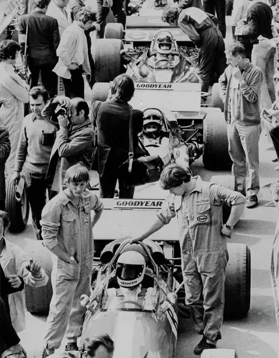 Framed Print : Starting Grid, British Grand Prix, Silverstone, Northamptonshire, 1971 Framed Print : Starting Grid, British Grand Prix, Silverstone, Northamptonshire, 1971