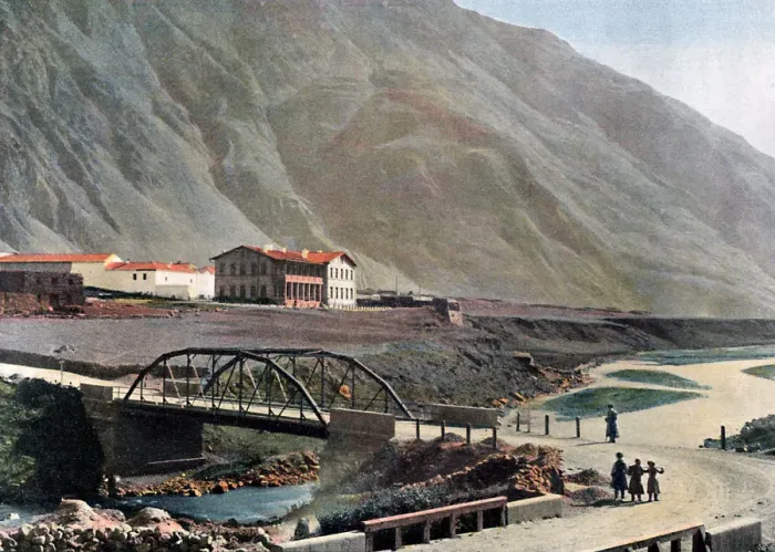 Framed Print : Station at Lars on the Georgian Military Road, c1890. Artist: Gillot Framed Print : Station at Lars on the Georgian Military Road, c1890. Artist: Gillot
