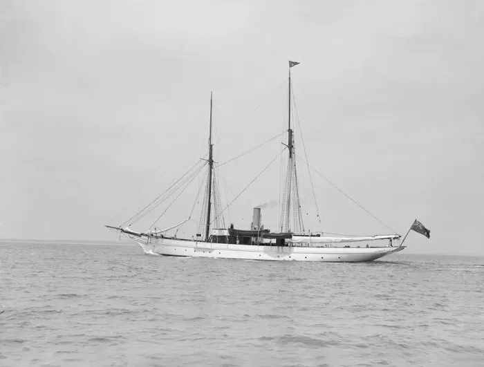 Framed Print : Steam yacht, 1913. Creator: Kirk & Sons of Cowes Framed Print : Steam yacht, 1913. Creator: Kirk & Sons of Cowes