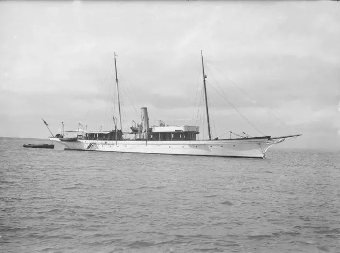 Framed Print : Steam yacht Cressida at anchor, 1914. Creator: Kirk & Sons of Cowes Framed Print : Steam yacht Cressida at anchor, 1914. Creator: Kirk & Sons of Cowes