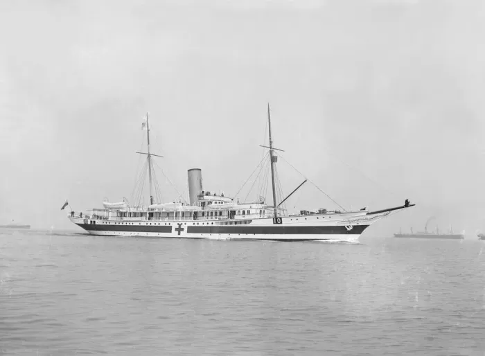 Framed Print : Steam yacht Liberty, 1914. Creator: Kirk & Sons of Cowes Framed Print : Steam yacht Liberty, 1914. Creator: Kirk & Sons of Cowes