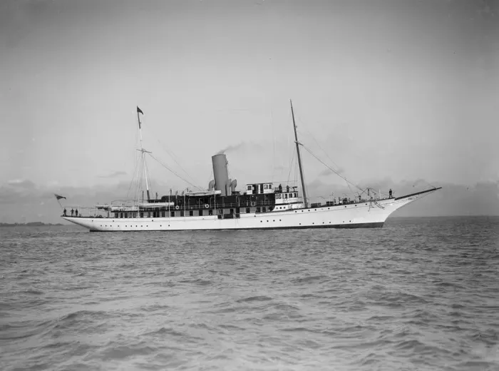 Framed Print : The steam yacht Marynthea, 1911. Creator: Kirk & Sons of Cowes