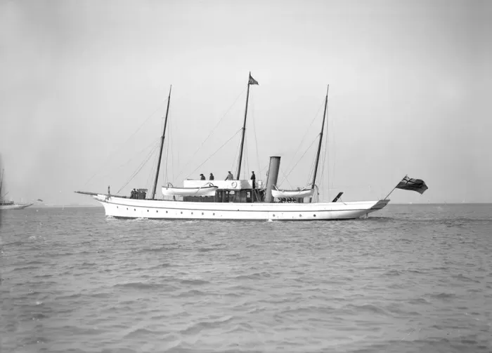 Framed Print : The steam yacht Sea Snake 1911. Creator: Kirk & Sons of Cowes