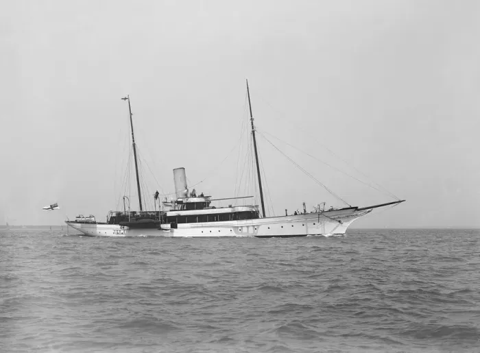 Framed Print : The steam yacht Shemara under way, 1914. Creator: Kirk & Sons of Cowes Framed Print : The steam yacht Shemara under way, 1914. Creator: Kirk & Sons of Cowes
