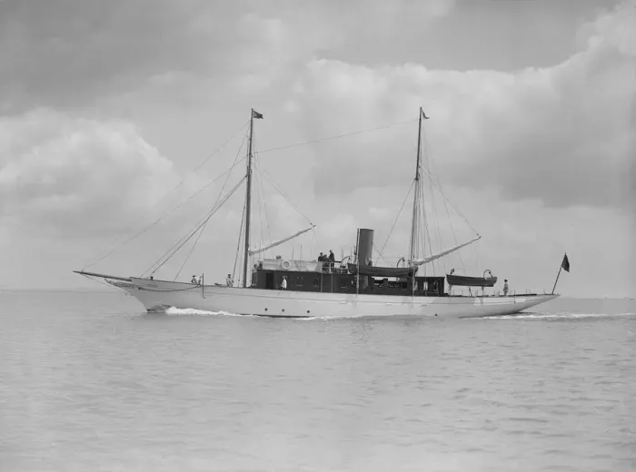 Framed Print : The steam yacht Ursula, 1911. Creator: Kirk & Sons of Cowes Framed Print : The steam yacht Ursula, 1911. Creator: Kirk & Sons of Cowes