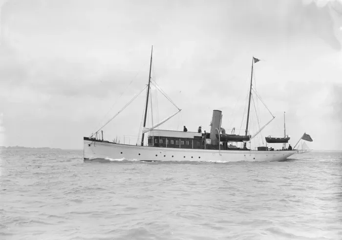 Framed Print : Steam yacht under way, 1912. Creator: Kirk & Sons of Cowes Framed Print : Steam yacht under way, 1912. Creator: Kirk & Sons of Cowes