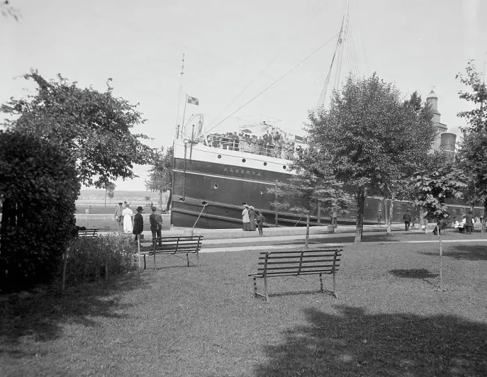 Framed Print : Steamer locking through, Saulte [sic] Ste. Marie, Mich. between 1910 and 1920. Creator: Unknown