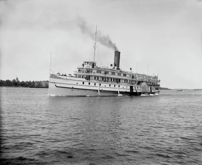 Framed Print : Steamer Toronto, Alexandria Bay, Thousand Islands, (1901?). Creator: Unknown Framed Print : Steamer Toronto, Alexandria Bay, Thousand Islands, (1901?). Creator: Unknown