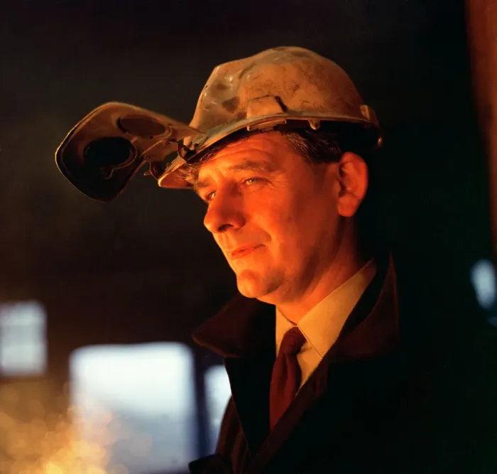 Framed Print : Steel worker, Newton Chambers, Sheffield, South Yorkshire, 1971. Artist: Michael Walters Framed Print : Steel worker, Newton Chambers, Sheffield, South Yorkshire, 1971. Artist: Michael Walters