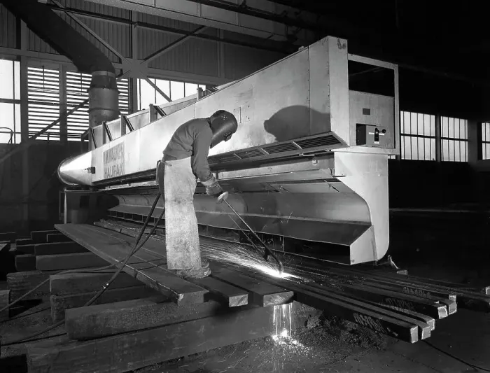 Framed Print : Steelworker at Park Gate Iron and Steel Co, Rotherham, South Yorkshire, April 1964 Framed Print : Steelworker at Park Gate Iron and Steel Co, Rotherham, South Yorkshire, April 1964