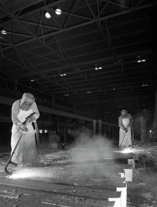 Framed Print : Steelworkers at Park Gate Iron and Steel Co, Rotherham, South Yorkshire, April 1964 Framed Print : Steelworkers at Park Gate Iron and Steel Co, Rotherham, South Yorkshire, April 1964