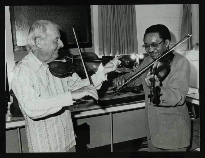 Framed Print : Stephane Grappelli and Claude Fiddler Williams at the Forum Theatre, Hertfordshire, 1980 Framed Print : Stephane Grappelli and Claude Fiddler Williams at the Forum Theatre, Hertfordshire, 1980
