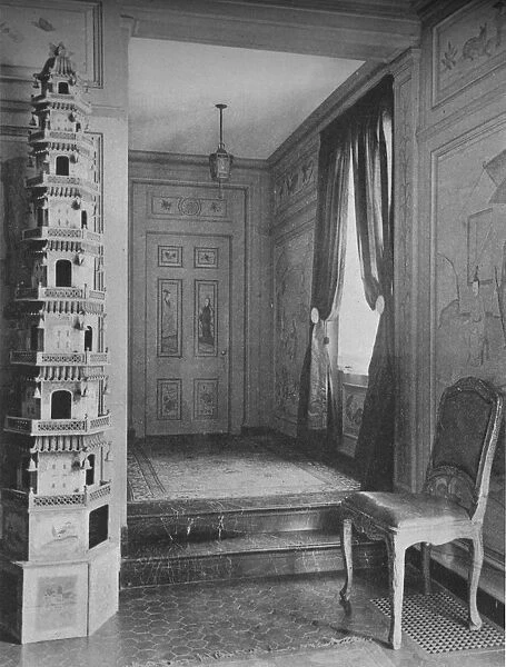 Steps leading from hall to dining room door, house of Mrs WK Vanderbilt, New York City, 1924