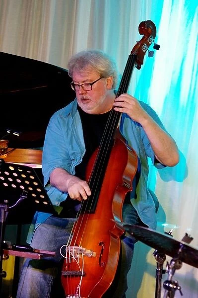 Steve Rodby, Watermill Jazz Club, Dorking, Surrey, 2nd August 2016. Artist: Brian O Connor
