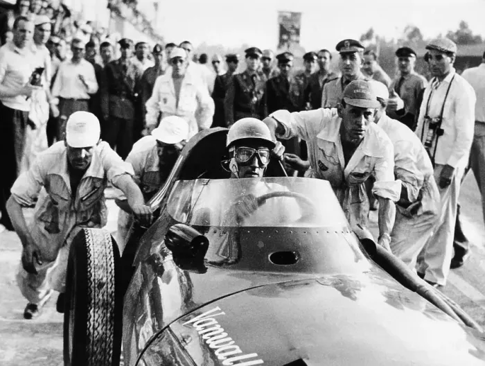 Framed Print : Stirling Moss in a Vanwall, Italian Grand Prix, Monza, 1957 Framed Print : Stirling Moss in a Vanwall, Italian Grand Prix, Monza, 1957