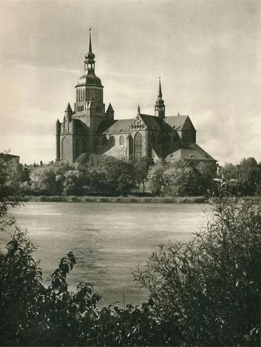 Framed Print : Stralslund - Marienkirche, 1931. Artist: Kurt Hielscher Framed Print : Stralslund - Marienkirche, 1931. Artist: Kurt Hielscher
