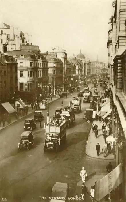 Framed Print : The Strand, London, 1929. Creator: Unknown Framed Print : The Strand, London, 1929. Creator: Unknown