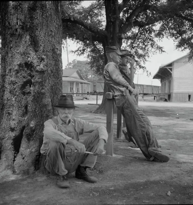 Framed Print : Stranded residents of Careyville, Florida, , 1937. Creator: Dorothea Lange Framed Print : Stranded residents of Careyville, Florida, , 1937. Creator: Dorothea Lange