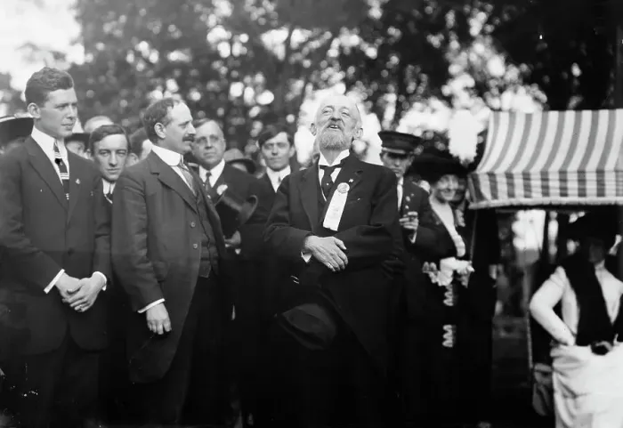Framed Print : Straus, L.L. Bonheur, & O. Straus, 1912. Creator: Bain News Service Framed Print : Straus, L.L. Bonheur, & O. Straus, 1912. Creator: Bain News Service