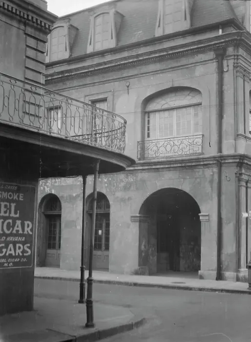 Framed Print : Street corner, New Orleans, between 1920 and 1926. Creator: Arnold Genthe Framed Print : Street corner, New Orleans, between 1920 and 1926. Creator: Arnold Genthe