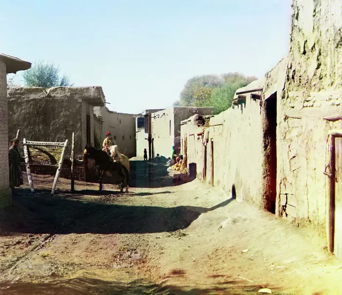 Framed Print : Street in old Samarkand, between 1905 and 1915. Creator: Sergey Mikhaylovich Prokudin-Gorsky Framed Print : Street in old Samarkand, between 1905 and 1915. Creator: Sergey Mikhaylovich Prokudin-Gorsky