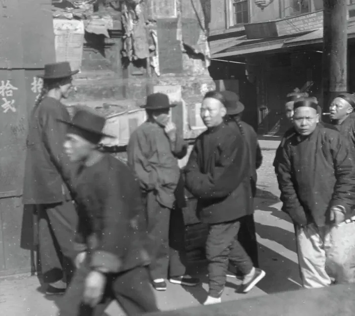 Framed Print : Street scene, Chinatown, San Francisco, between 1896 and 1906. Creator: Arnold Genthe Framed Print : Street scene, Chinatown, San Francisco, between 1896 and 1906. Creator: Arnold Genthe