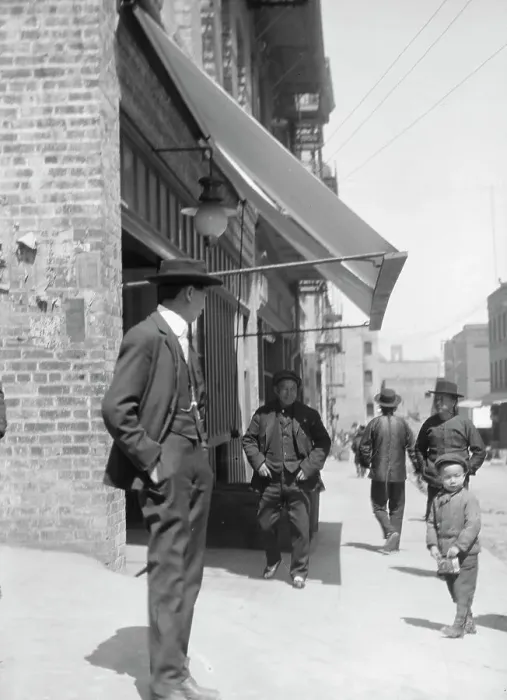 Framed Print : Street scene in Chinatown, San Francisco, between 1896 and 1930. Creator: Arnold Genthe Framed Print : Street scene in Chinatown, San Francisco, between 1896 and 1930. Creator: Arnold Genthe